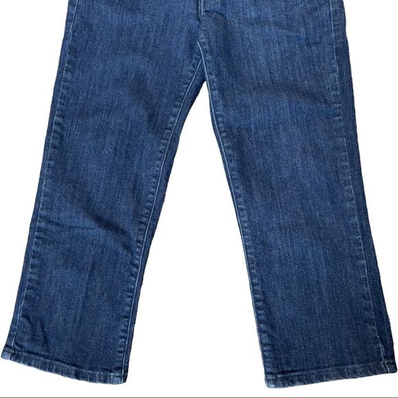 Levi’s Demi Curve Classic Capri Crop Jeans Size 6 / 28 - Picture 6 of 15